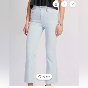 Women's Light Wash Raw Hem Jeans